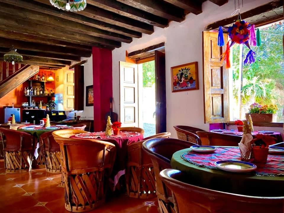 Hotel De Cervantes San Sebastian del Oeste Bagian luar foto